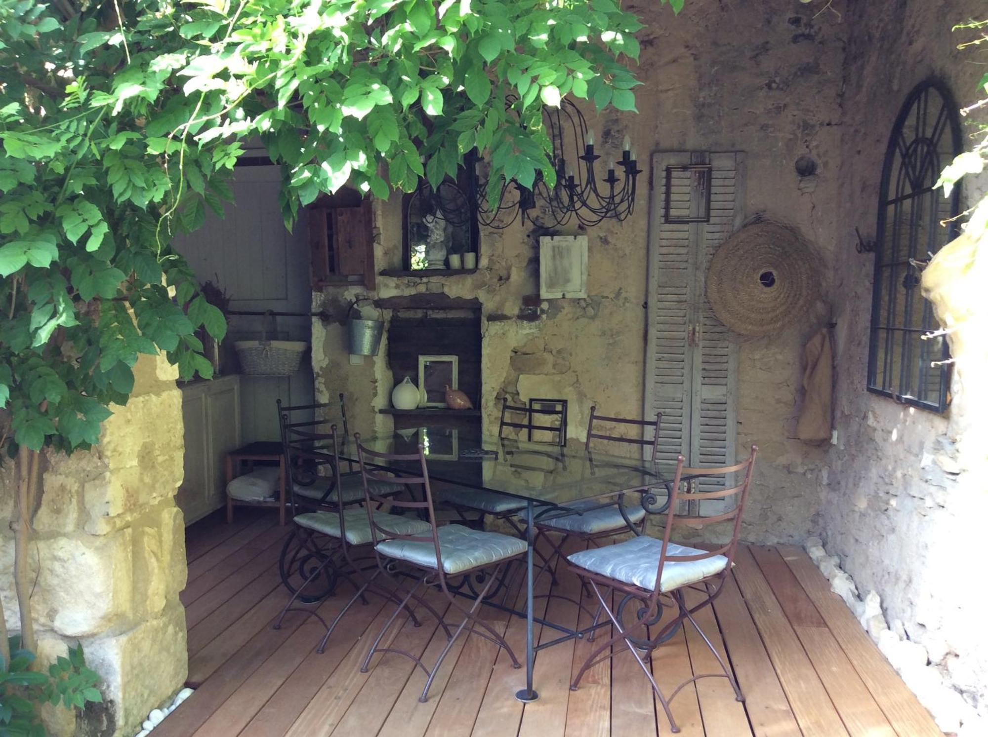 La Maiz Hotel Maubec  Bagian luar foto